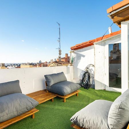 Atico Con Terraza En Lavapies Alquiler Temporal Lejlighed Madrid Eksteriør billede